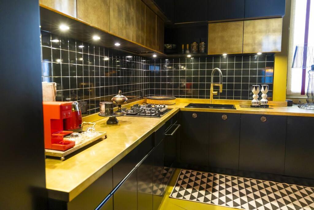 Luxury Bohemian Suite With Private Garden In 밀라노 외부 사진