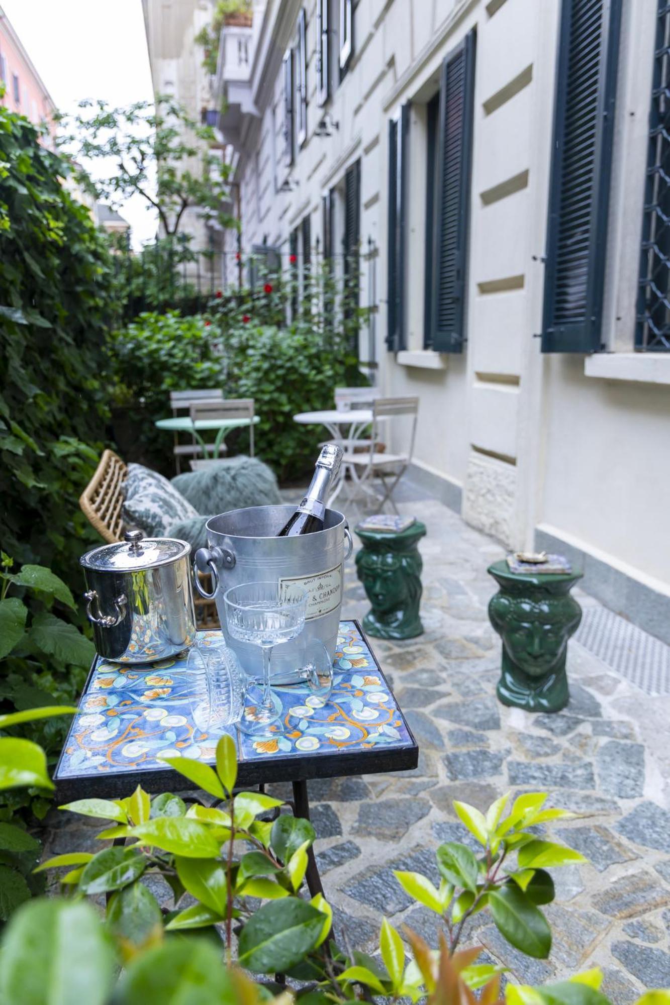 Luxury Bohemian Suite With Private Garden In 밀라노 외부 사진